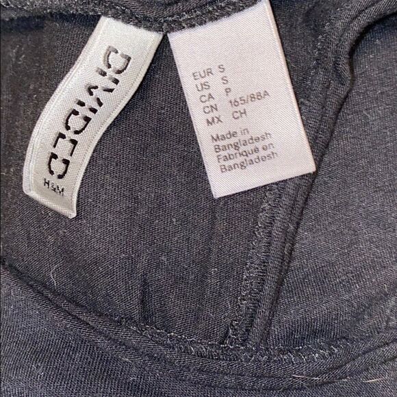 ✨ H&m divided cross racerback black tank top✨ - Picture 2 of 3